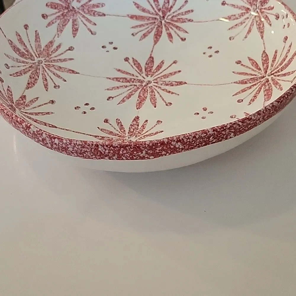 Vietri Large Shallow serving Bowl Red White Great for Christmas EUC Italian Made